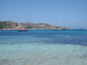 Caribische baai in Sardinie