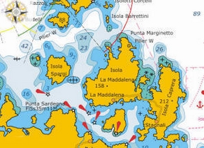 zeilen bij de Maddalena archipel bij Corsica en Sardinie